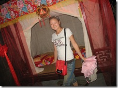 这床&hellip;&hellip; 哥就在对面，看她看着哥幸福的表情